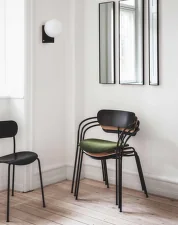 Journey SHY2 Wall Lamp, black