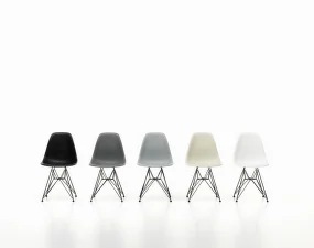 Eames Plastic Side Chair DSR, deep black