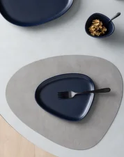 Curve Lunch Plate, navy blue