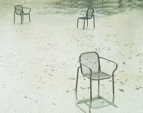 Vig Chair, black