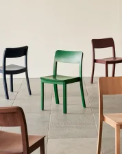 Pastis Chair, barn red