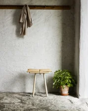 Georg Jubilee Stool, leather / oak