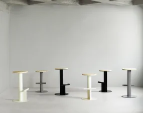 Pole Barstool 65, pine / sand