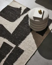 Piece Rug 140x200, off-white / coffee