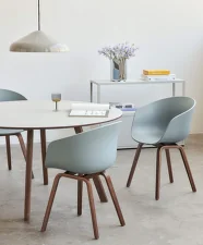 AAC 22 Chair Walnut Veneer, melange cream