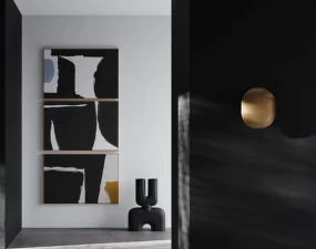 Clam Wall Lamp, brass