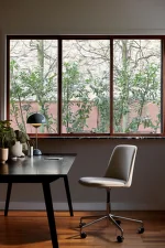 Rely HW21 Chair, polished aluminium/beige sand