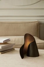 Oyster Table Lamp, black