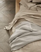 Plover Throw, light grey