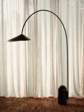 Arum Arched Floor Lamp, black