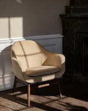 Harbour Lounge Chair, walnut / Bouclé 02