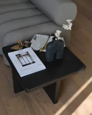 Cobra Vase Tall Mini, black