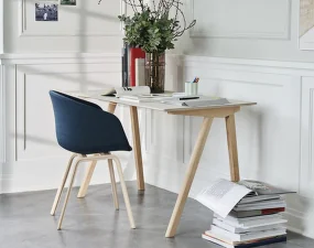 Copenhague CPH 90 Table, water-based lacquered oak/black linoleum