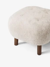 Little Petra ATD1 Pouf, walnut / Sheepskin Moonlight