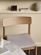 Betty TK3 Chair, oak / Cognac Leather