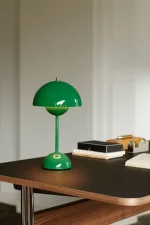 Flowerpot VP9 Portable Lamp, signal green