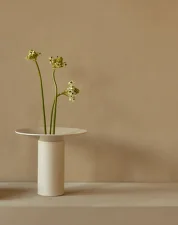Hana Vase, ashen