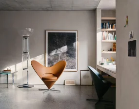 Heart Cone Chair, cognac