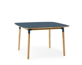 Form Table 120x120 cm Oak, blue