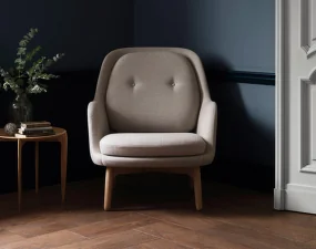 Fri™ JH5 Lounge Chair, beige