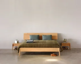 Air Bed, oak