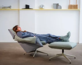 Bascule Lounge Chair Highback & Ottoman, Cento / light lavender / light sage