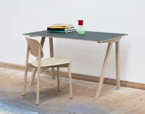 Copenhague CPH 90 Table, water-based lacquered oak/grey linoleum