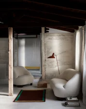 Margas LC3 Sofa, walnut/Karakorum 001