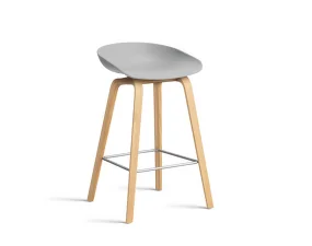 AAS 32 Bar Stool Low Oak Veneer, concrete grey