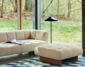 Quilton Lift Ottoman, water based lacquered oak/Naveli 113