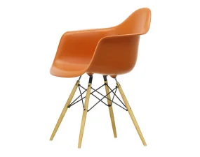 Eames Plastic Armchair DAW, rusty orange