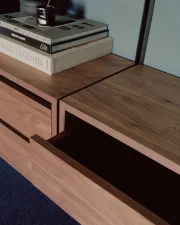 Cabinet Low w. Drawers, walnut