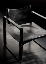 Series 270 F Armchair, black