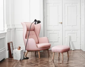 Ro™ JH2 Lounge Chair, light pink