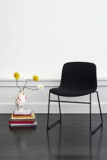 AAC 09 Chair, Black Steel, Steelcut 190