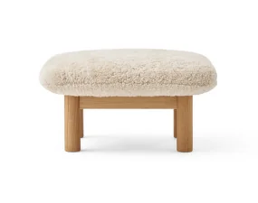 Brasilia Ottoman, Sheepskin nature/natural oak