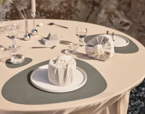 Table Mat Curve Nupo M, flint grey