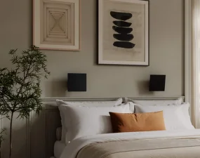 Chameleon Wall Lamp, burned black