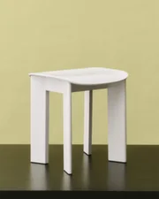 Chisel 10 Stool, cream white lacquered beech
