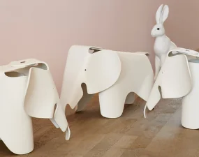 Eames Elephant, poppy red