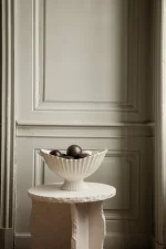 Fountain Centrepiece, off-white