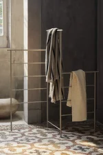 Dora Clothes Stand, white