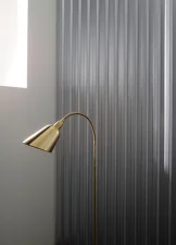 Bellevue AJ7 Floor Lamp, black & brass