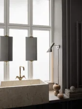 AJ Wall Lamp, white
