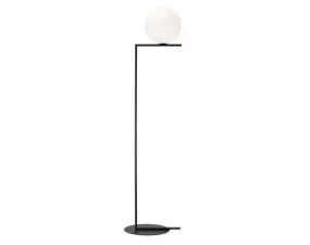 IC F2 Floor Lamp, black