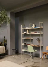 Rombe IF2 Full Bay Desk, alabaster/lacquered oak