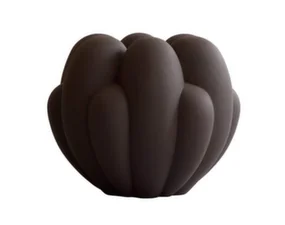 Bloom Vase Big, chocolate brown