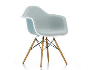 Eames Plastic Armchair DAW, full padded