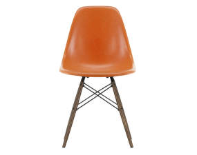 Eames Fiberglass Side Chair DSW, red orange/dark maple