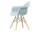 Vitra-Eames-Plastic-Chair-DAW